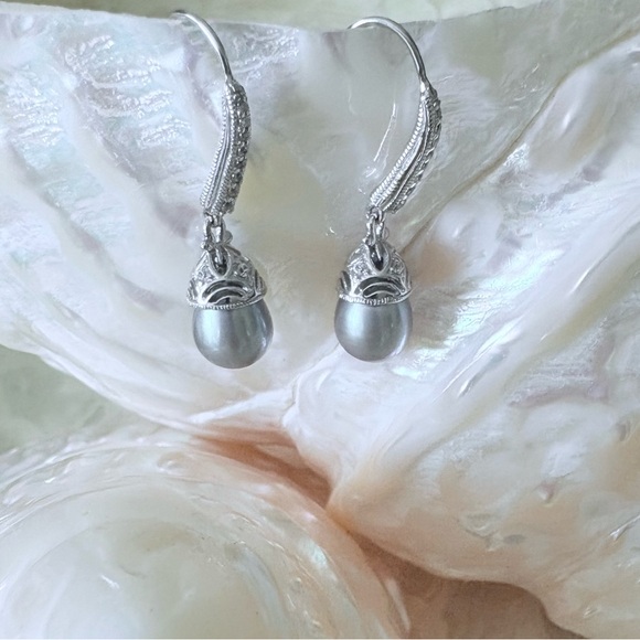 Tacori Sterling Silver Grey Pearl Drop Pierced Earrings❣️ - Picture 3 of 5